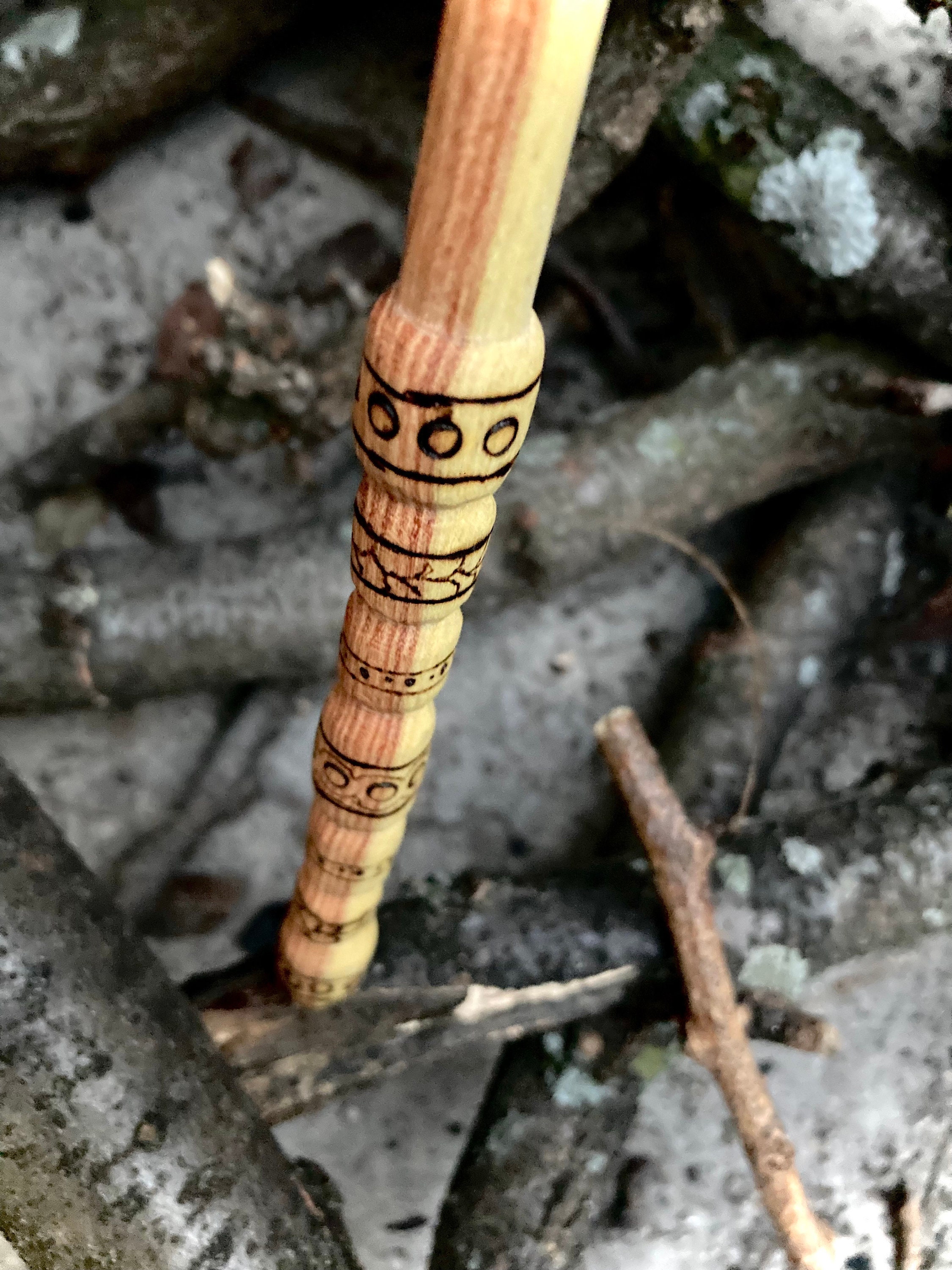 Hand carved Honeylocust wooden magic wand image 6